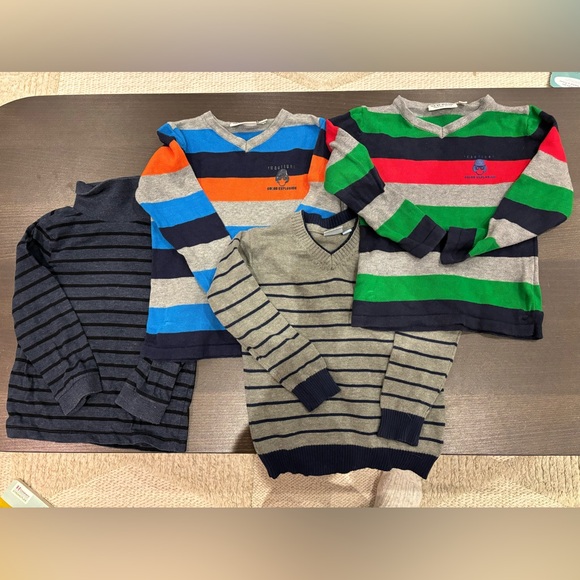 Lot of light sweaters - 4-5 years old (104-110) - Picture 1 of 13